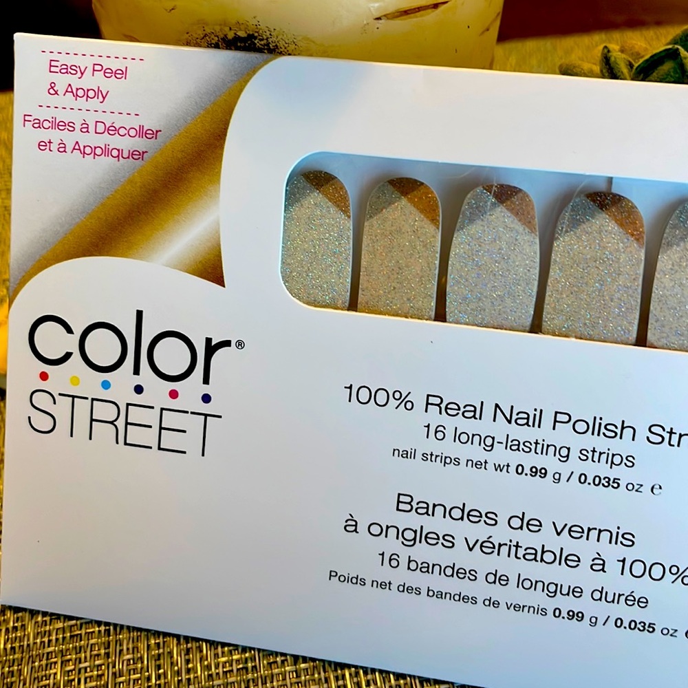 #20 Holo Your Heart Color Street Nail Decor